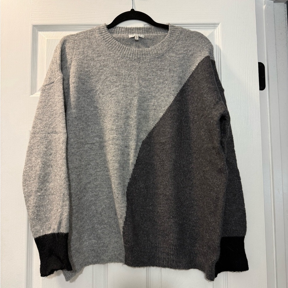 JODIFL Men's Two-Tone Crewneck Sweater